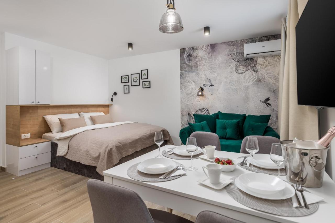 Srnec Apartments - Korzo Rijeka Ngoại thất bức ảnh